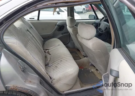 1993 Pontiac Bonneville Se z USA, uszkodzony, nr VIN 1G2HX53L3P1227905